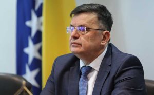Zoran Tegeltija preuzeo dužnost direktora UIO, poznato ko će ga zamijeniti u Vijeću ministara BiH