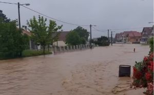 Vanredna situacija u 42 grada i opštine u Srbiji: Pod vodom ceste, kuće, imanja...