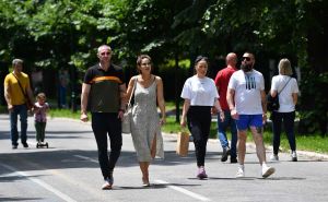 Sunčana nedjelja najavila dolazak ljeta: Pogledajte kako izgleda krcato Vilsonovo šetalište