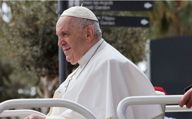 Papa Franjo se sastao s kubanskim predsjednikom, zabranjen protest pred Vatikanom