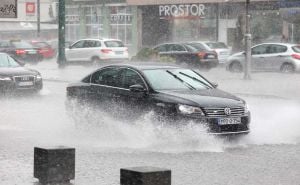 Meteorolozi izdali narandžasto upozorenje: Moguće olujno nevrijeme i poplave tokom noći