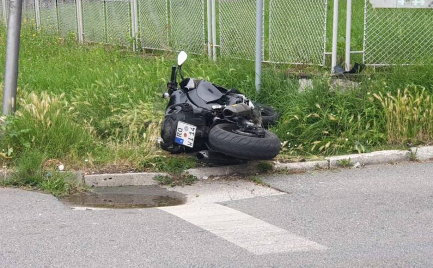 Saobraćajna nesreća u Tuzli: Povrijeđen motociklista