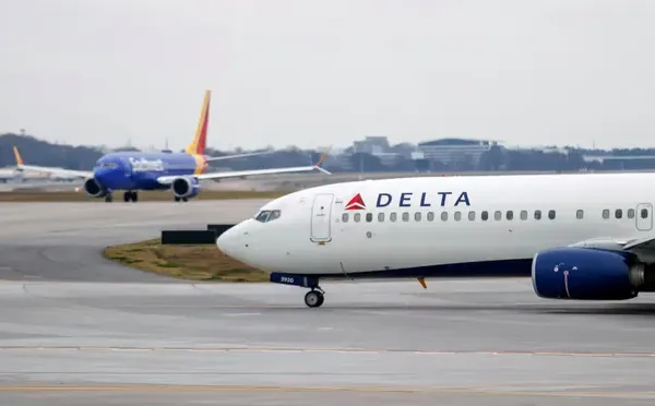 Radnika aerodroma u SAD-u usisao motor aviona, umro je: "Istražujemo šta se desilo"