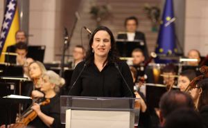 Benjamina Karić čestitala Kurban-bajram: 'Zdravi, sretni i u rahatluku bili'
