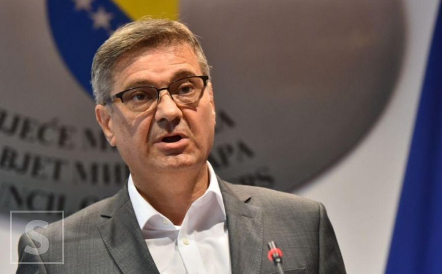 Denis Zvizdić: 'Ured OHR-a mora reagovati na suspenziju Dejtonskog mirovnog sporazuma'