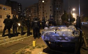 Počinje novi haos u Parizu: Raspoređeno 45.000 policajaca na ulicama