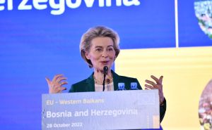 Ursula von der Leyen: 'Preokrenut ćemo svaki kamen sve dok Putin ne odgovara za zločine u Ukrajini'