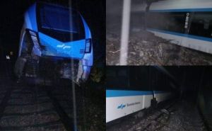 Jako nevrijeme u Sloveniji: Voz iskočio iz šina, odron zatrpao autobus