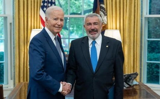 Sven Alkalaj s Joe Bidenom: Predsjedniku SAD je BiH urezana u srcu