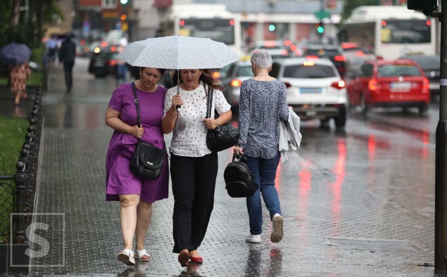 Jako nevrijeme danas pogodilo Sarajevo: Čitatelj nam šalje zanimljiv snimak iz Starog Grada