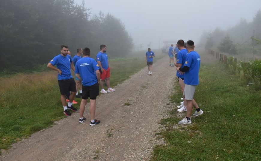 Iz Memorijalne šume Srebrenica 8372 učesnici Maratona mira krenuli prema Potočarima