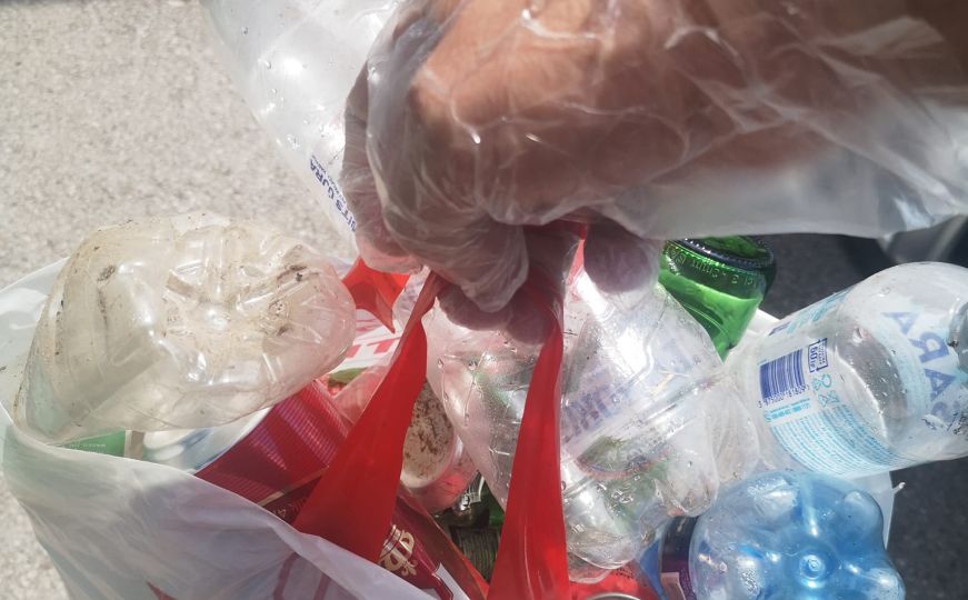 Čisti, recikliraj i pomozi: U nekoliko dana Sarajlija uklonio više od 300 flaša, limenki i staklenki