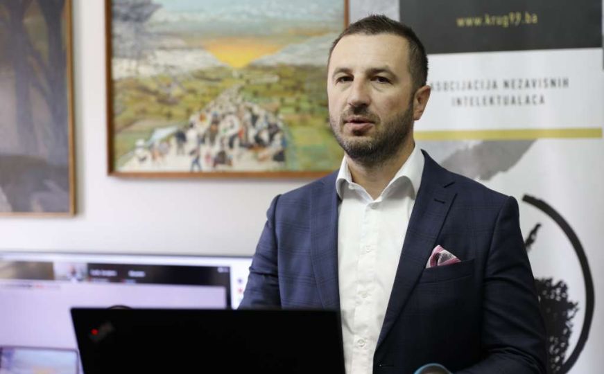 Semir Efendić: 'Vlasti su koketirale i trgovale s interesima države. To je otvorena izdaja BiH'