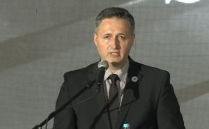 Denis Bećirović: Nikada nećemo pokleknuti pred ideologijom zla