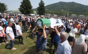 Klanjana dženaza u Potočarima: Konačni smiraj za 30 žrtava genocida u Srebrenici