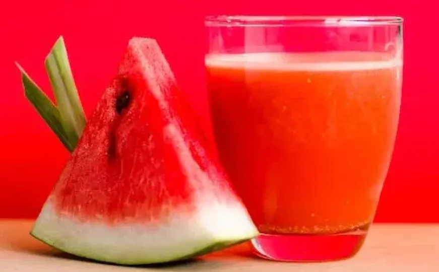 Osvježavajući ljetni napitak: Napravite sebi lagani smoothie od lubenice