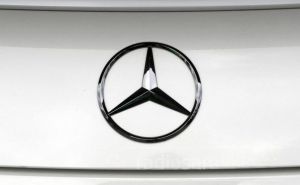 Mercedes u problemima: Povlače veliki broj automobila zbog kvara, evo o čemu je riječ