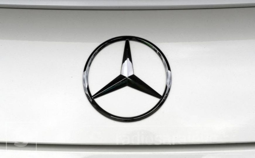 Mercedes u problemima: Povlače veliki broj automobila zbog kvara, evo o čemu je riječ