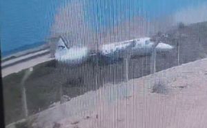Snimljen haos na aerodromu: Pogledajte šokantni video neuspjelog slijetanja aviona