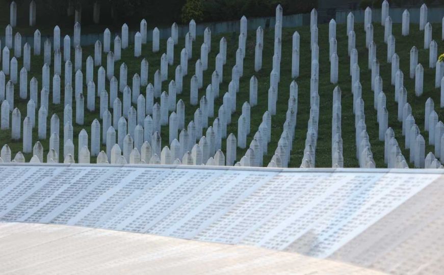 Srebrenica nakon dženaze: Folklorne orgije, provokacije i širenje nacionalne mržnje