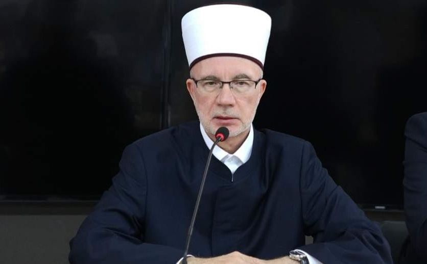 Tuzlanski muftija prozvao SPC: Očekujemo da se najodgovorniji ograde od događaja u Srebrenici