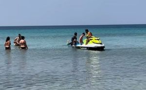 Heroina dana u Grčkoj: Dječačića (5) povukla morska struja, Saška plivala za njim da ga spasi
