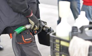 Novi cjenovnici na benzinskim pumpama u dijelu BiH: Evo koliko će koštati benzin, a koliko dizel