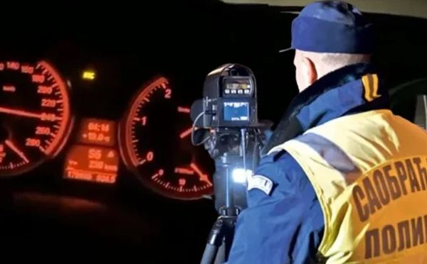 Bahatost za volanom: Vozio autoputem 238 kilometara na sat, isključen je iz saobraćaja