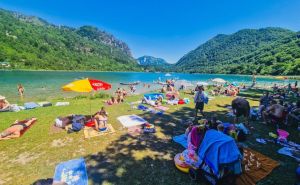 Boračko jezero krcato: Traži se mjesto za peškir