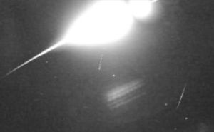 Na nebu snimljen meteor velikog sjaja: Izgleda kao vatrena kugla