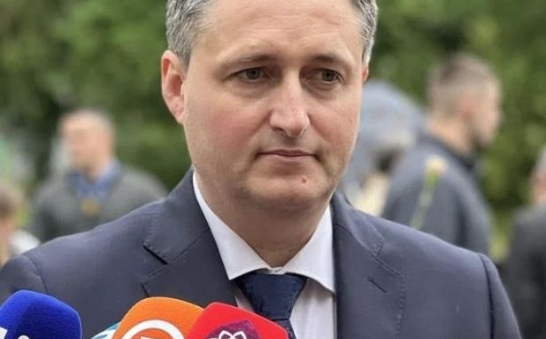 Denis Bećirović traži vanrednu sjednicu Predsjedništva Bosne i Hercegovine