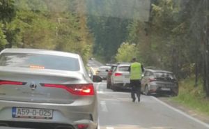 Vozači, oprez: Saobraćajna nesreća na Nišićima, sudarila se tri vozila