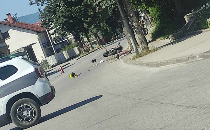Nesreća u Bugojnu: Motociklista teško povrijeđen u žestokom sudaru sa biciklistom