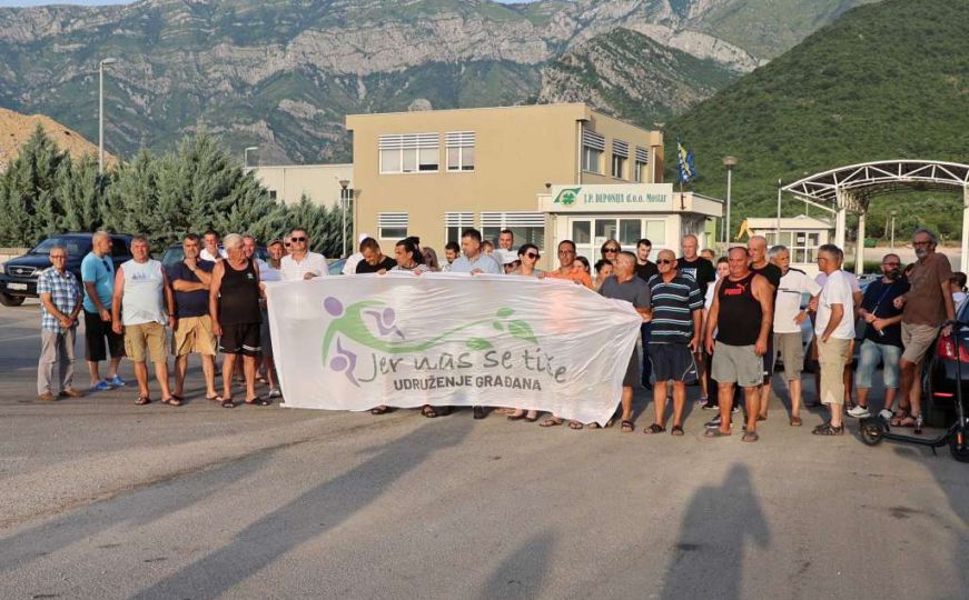 Protest Mostaraca zbog deponije Uborak: Izmještanje na novu lokaciju ili potpuna blokada