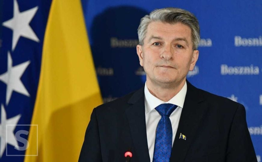 Mehmedović poslao poruku Ćosiću: 'Iz Sarajeva nikad niko nije istjerao pripadnika drugog naroda'