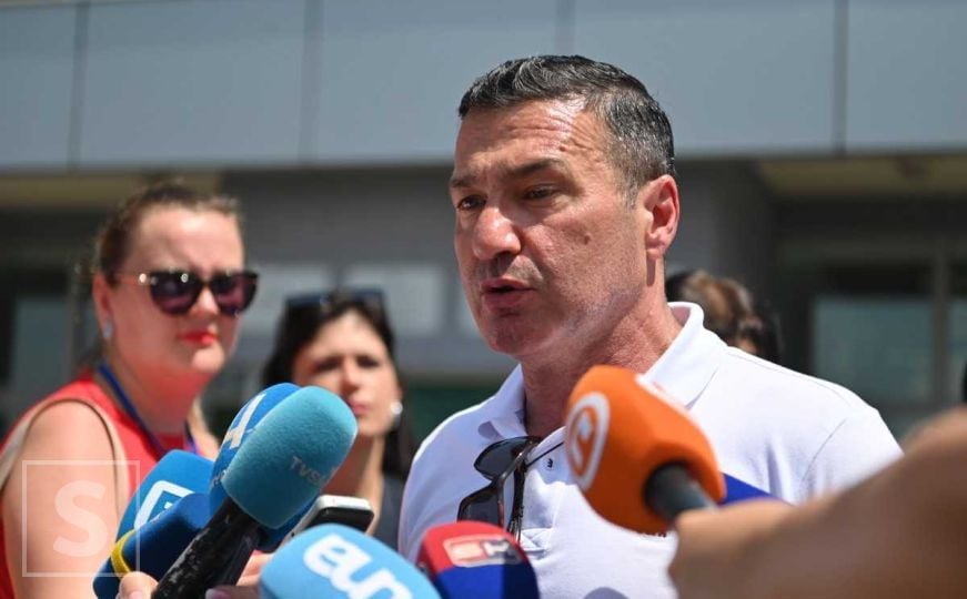 Dragičević došao dati podršku porodici Memić: Da dočekamo da u sudnici vidimo ubice naše djece