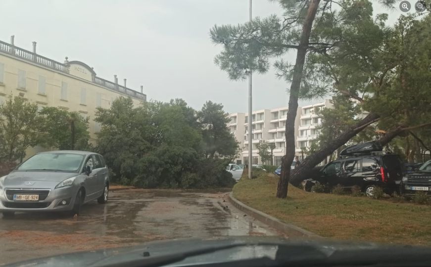 Planirate vikend u Hrvatskoj, obratite pažnju: Oluja stigla u Istru, upaljen crveni meteoalarm