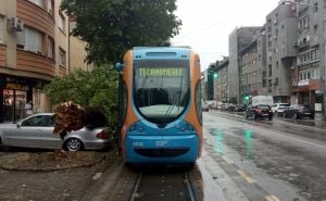 Ponovo haos u Zagrebu: Zbog snažnog nevremena obustavljen tramvajski saobraćaj