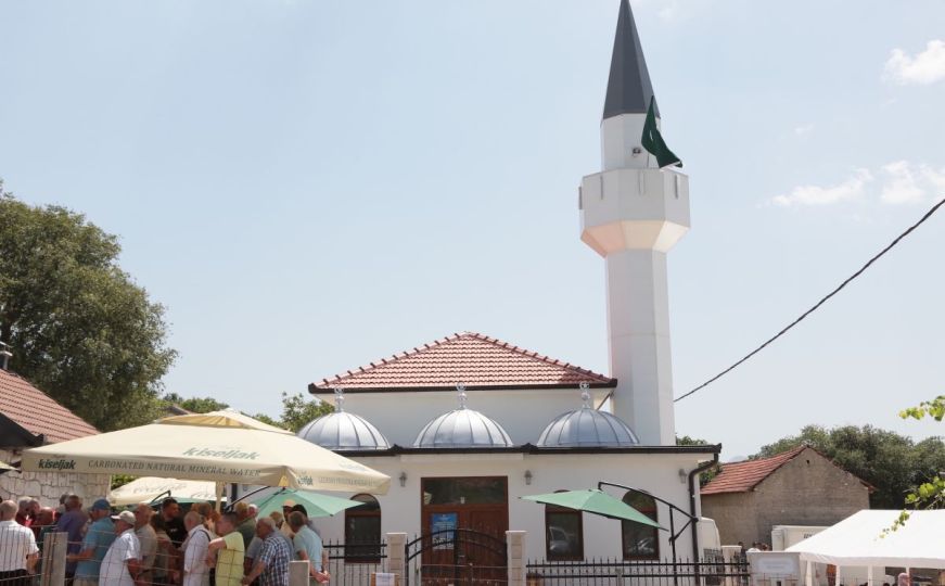 Svečano otvorena džamija u Rabranima kod Neuma, reis poručio: "Stvar je u principu"