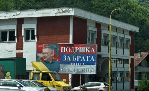 Novi anticivilizacijski potez u RS-u: Skandalozni plakati podrške Vulinu 'osvanuli' i u Srebrenici