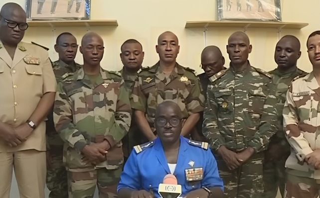 Vojska izvela državni udar u Nigeru, objavila je to na televiziji: Odlučili smo okončati režim