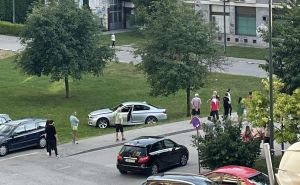 Detalji nesreće u Sarajevu: Jedna djevojka teško povrijeđena, BMW-om upravljao maloljetnik