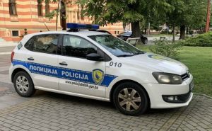 Munjevita policijska akcija "Štit 2" u Brčkom: Uhapšene četiri osobe, pronađeni droga i novac
