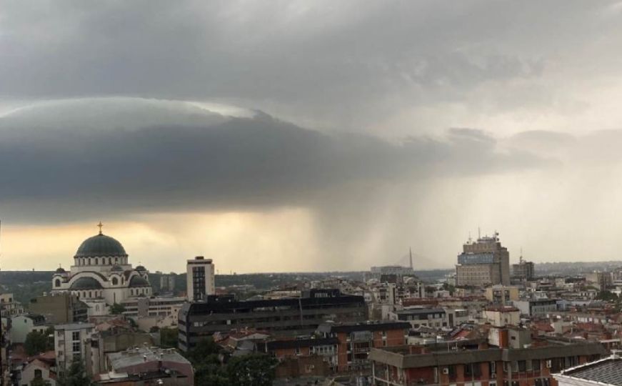 Za manje od 24 sata u susjedstvo Bosne i Hercegovine stiže jak ciklon - tri pojave su opasne