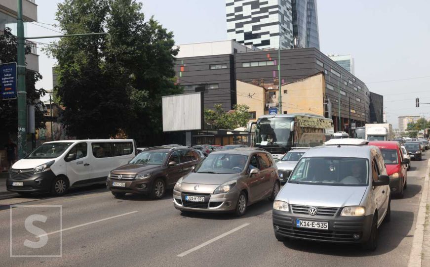 Važne vijesti za vozače: Danas obustava saobraćaja u centru Sarajeva