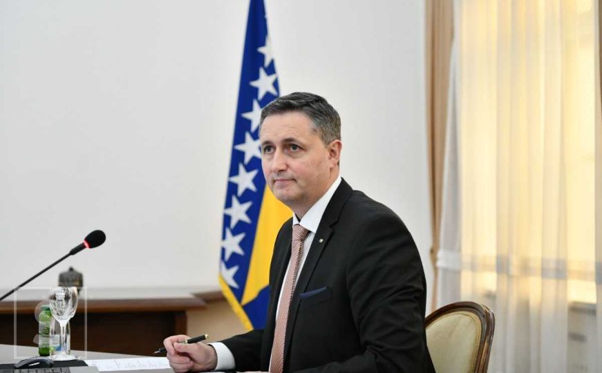 Bećirović: Američke sankcije opravdane, EU treba sankcionirati Dodika u skladu sa rezolucijama EP