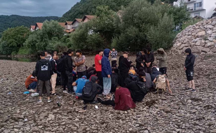 Granična policija BiH zatekla 230 ilegalnih migranata na području Zvornika i Velike Kladuše