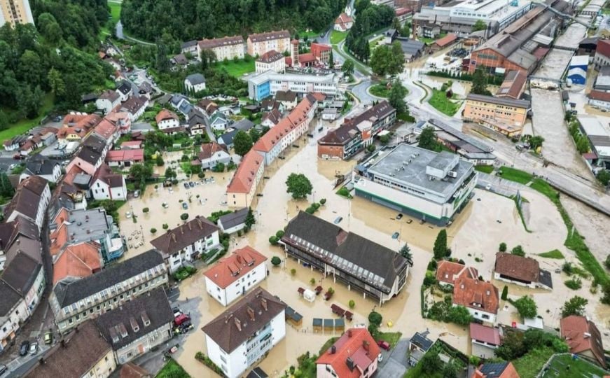 Slovenska vojska aktivirala plan 'Vihra', u toku evakuacije helikopterom: "Situacija je ozbiljna!"