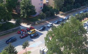 Saobraćajna nesreća u Sarajevu: Ima i povrijeđenih