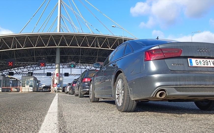 Vozači, oprez: Ako se vraćate u BiH, na ovim graničnim prijelazima su ogromne gužve